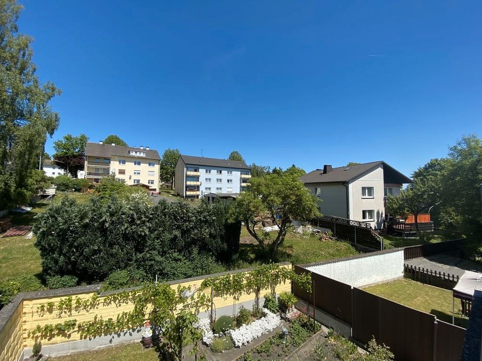 Marktredwitz ruft! Schönes Mehrgenerationenhaus mit 3 Küchen, 3 Bäder, Veranda, Dachterrasse+Garten in Marktredwitz