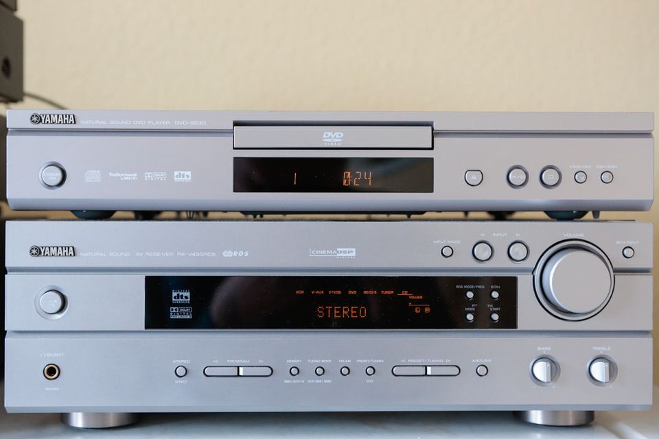 Yamaha RX-V430 RDS und DVD-S530 silber mit beiden Fernbedienungen in Lindlar