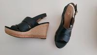 Clarks Plateau-Schuhe in Gr. 39, Leder, wie neu ! Hessen - Maintal Vorschau