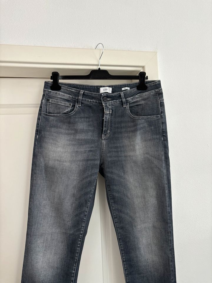 Closed Jeans w34 2x getragen in Schwäbisch Hall