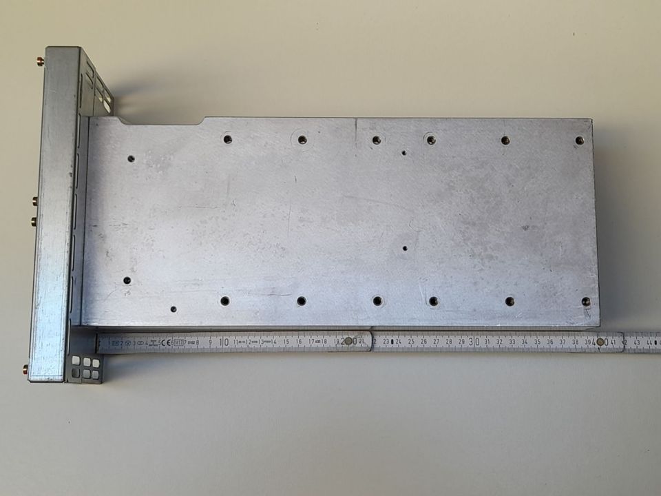 Kühlkörper ähnl. FISCHER ELEKTRONIK LA-10, LA-35, 0,055K/W in Karlsruhe