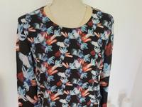 Armani edel Bluse Nordrhein-Westfalen - Haan Vorschau