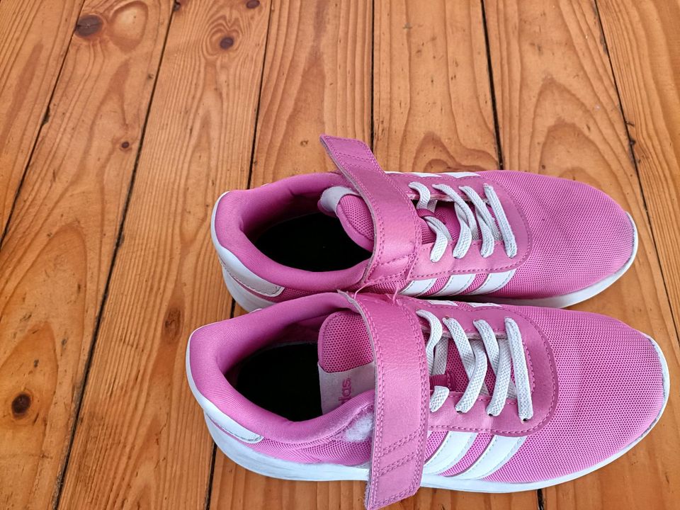 Mädchensneaker adidas Pink Größe 35 in Lindetal