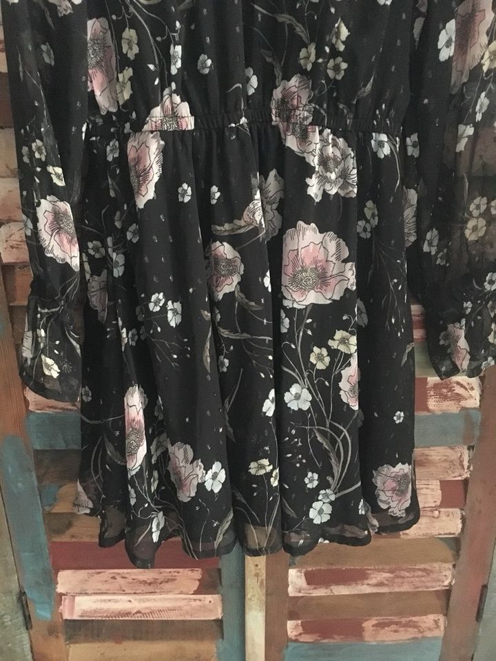 Clockhouse Kleid schwarz Blumen ❤️ transparent Gr 36 NEU in Lübeck