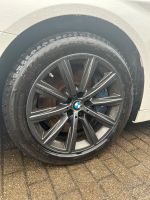 BMW 5er  Schwarz Felgen mit Reifen 245/45R18 Winterreifen Baden-Württemberg - Haigerloch Vorschau