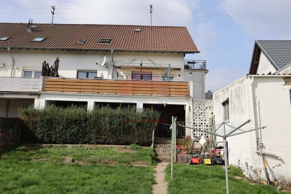 Grenznähe: Doppelhaushälfte für die größere Familie in Mettlach