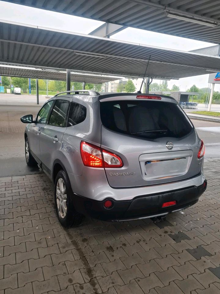 Nissan Qashqai +2 in Geesthacht