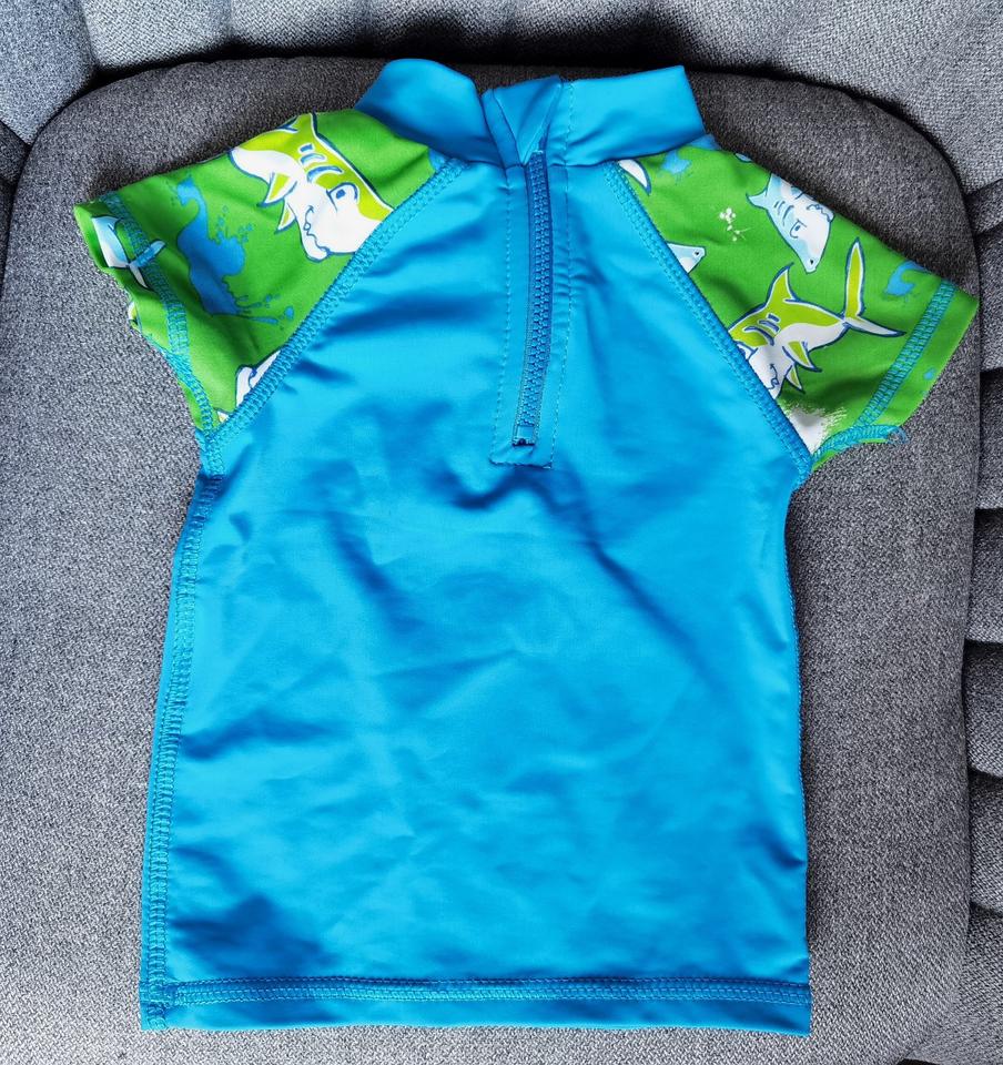 Kinder Badeanzug Größe 74 /80 und Badehose Größe 104, wie NEU in Windeby