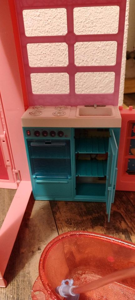 Barbie Haus mit Badewanne Mattel in Billigheim-Ingenheim