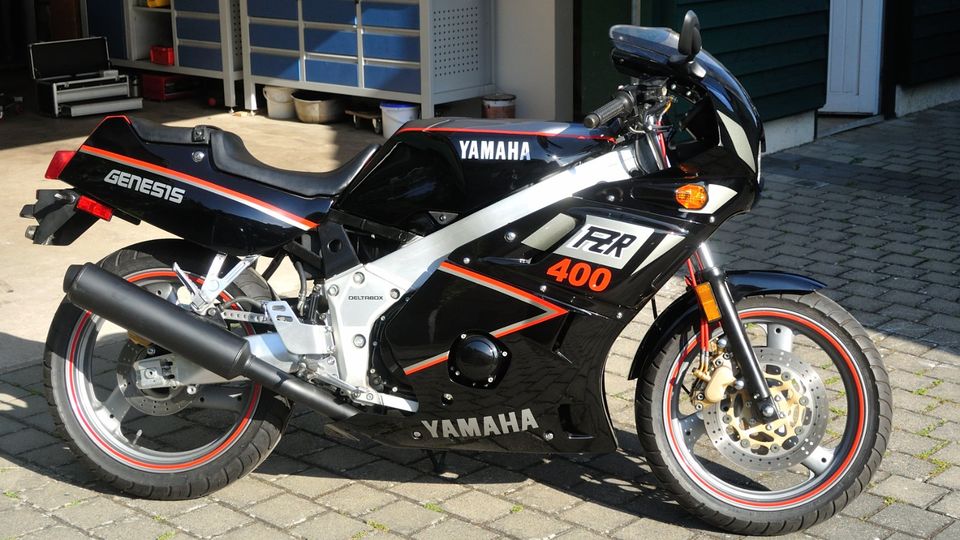 Yamaha FZR 400 im TOP-Zustand in Sankt Goar