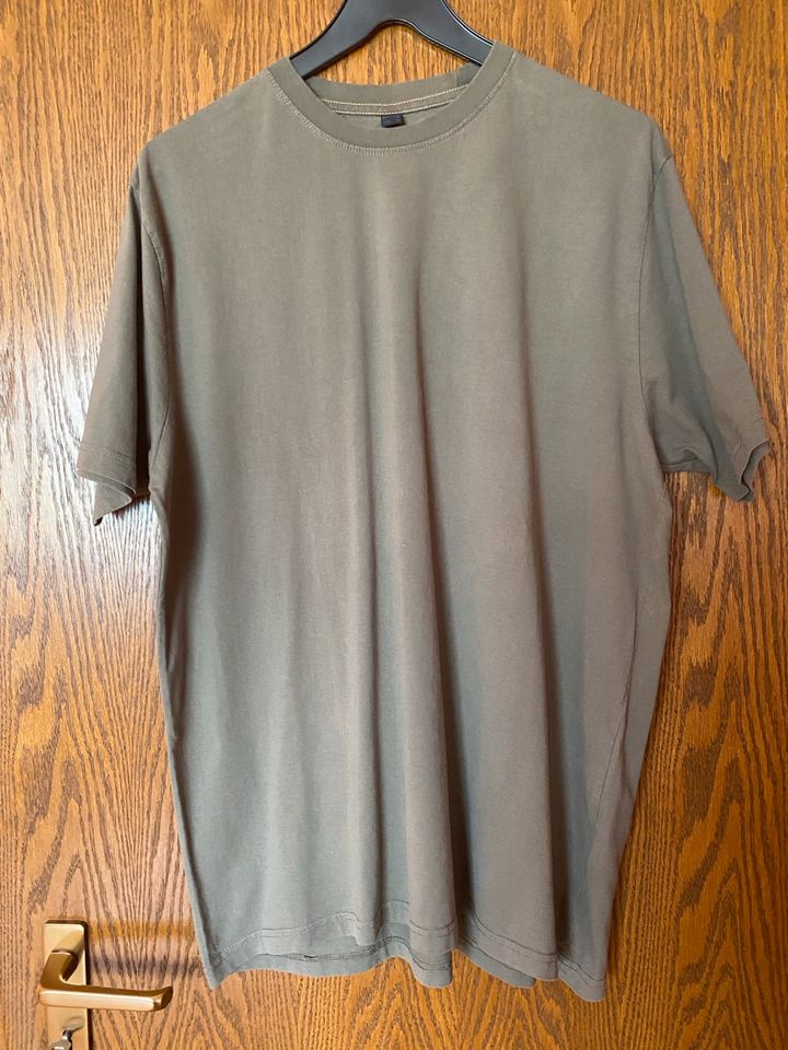 T-Shirt Shirt Kurzarm Shirt Kaki grün Größe XL in Retterath
