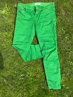 ZARA Hose in kräftigem Grün – Größe 38 Sachsen - Meißen Vorschau