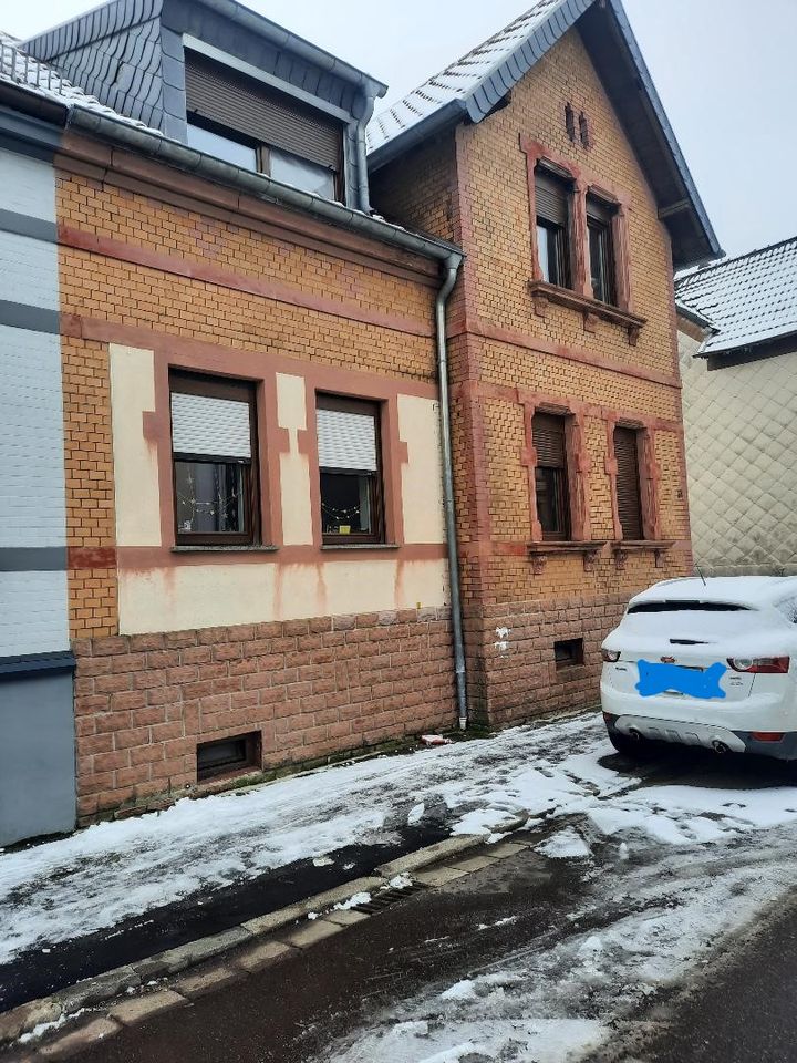 Mehrfamilienwohnhaus in der Beethovenstraße-Spiesen-Elversberg. in Spiesen-Elversberg