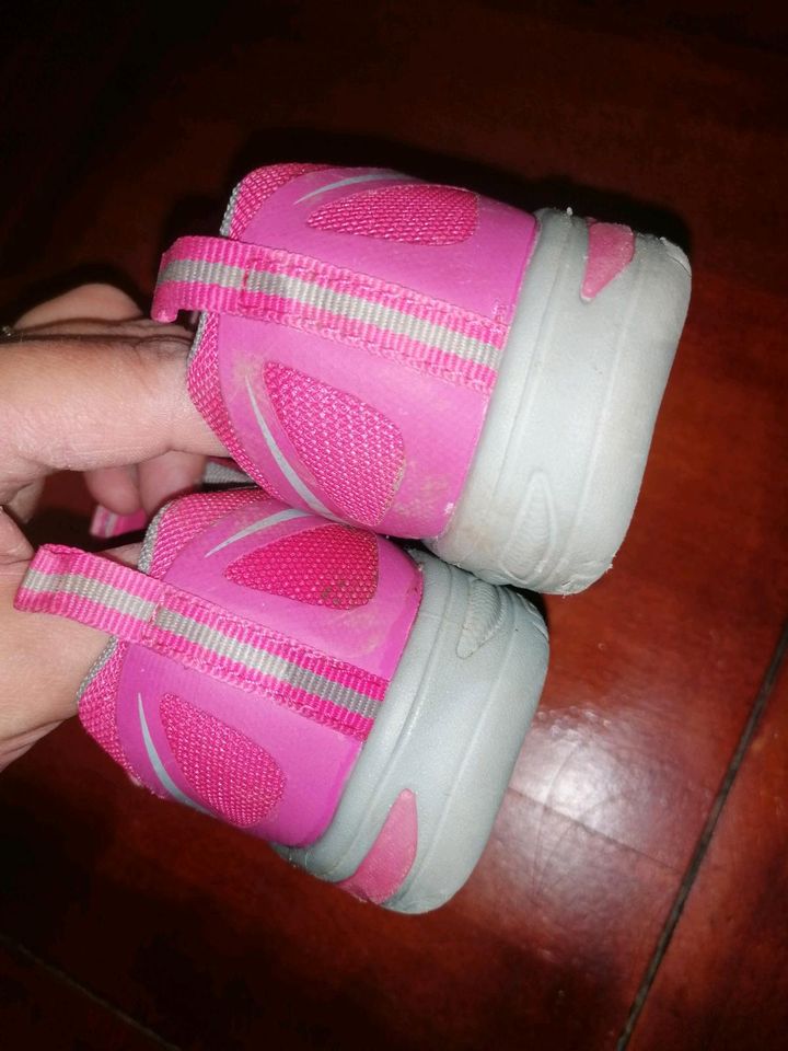 Mädchen Sneaker Gr. 27 Pink von Lupilu /Lidl mit Blinklicht in Bad Neuenahr-Ahrweiler