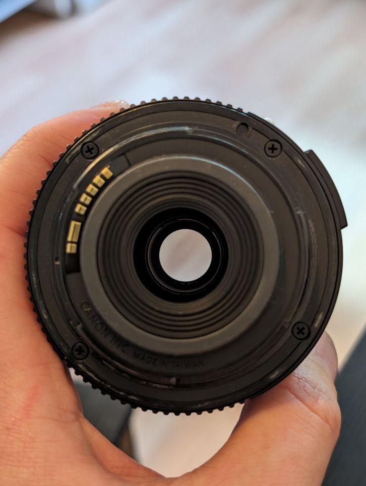 Canon 550D mit Zubehör und 3 Objektiven in Bonn