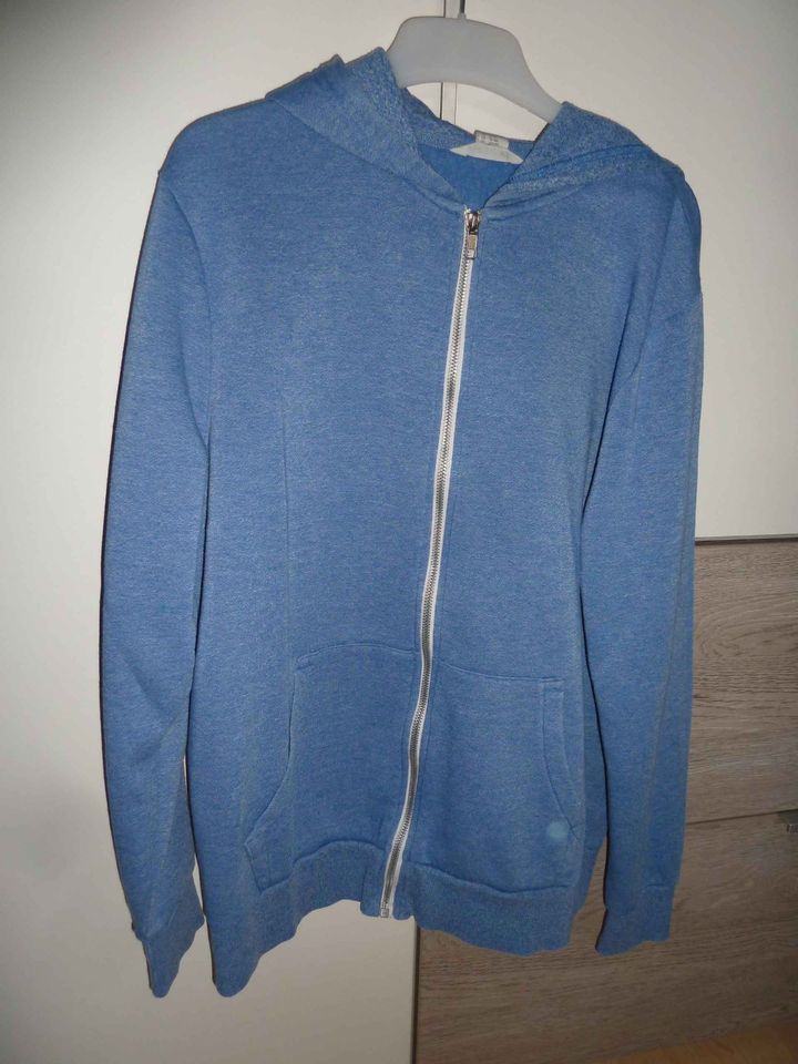 Sweatjacke Gr. 158/164 himmelblau-meliert m. Kapuze in Offenburg