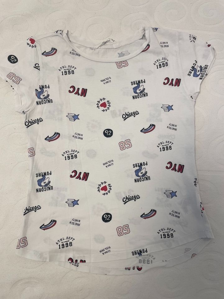 Mädchen T-Shirt H&M Gr. 146/152 in Überlingen