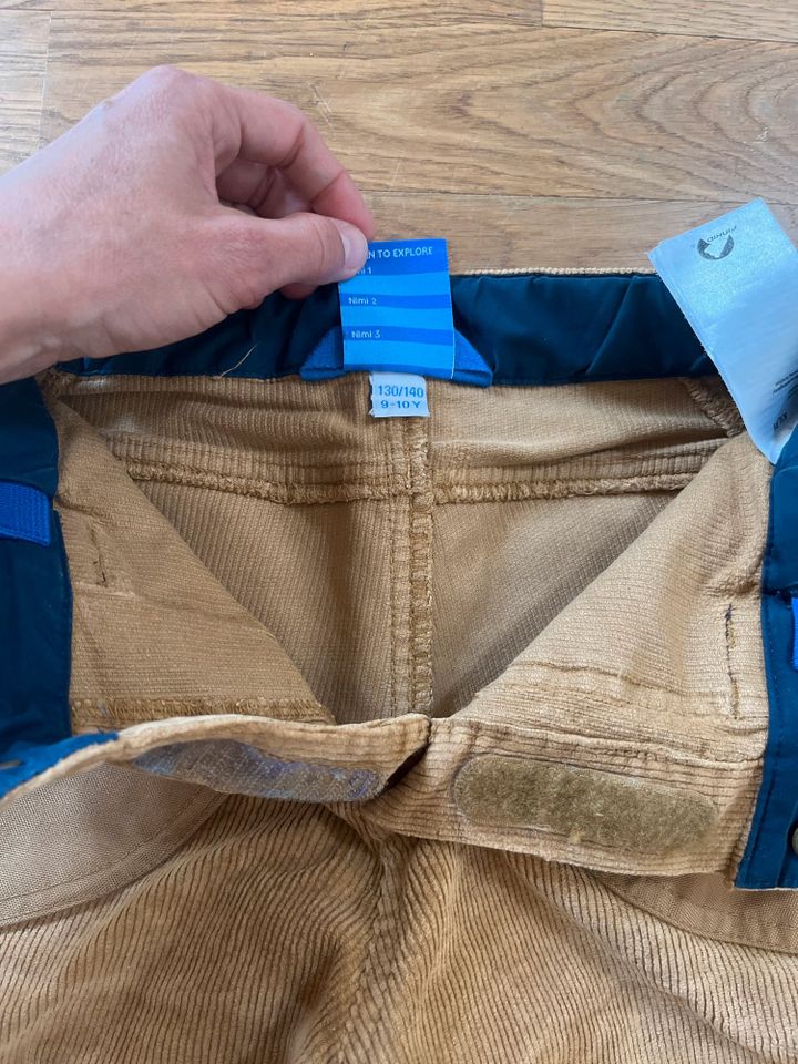 Finkid Tilpi Hose 130-140, 9-10 Jahre in Berlin