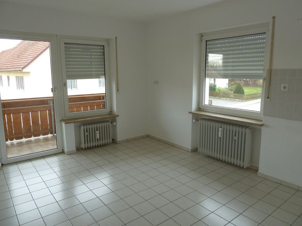 Gepflegte 4 Zimmer-Wohnung mit Balkon Nähe Markt Indersdorf in Markt Indersdorf
