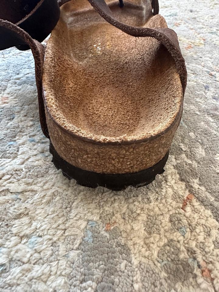 Birkenstock Yara Echtleder Geölt Zehentrenner Knöchelsandale in Berlin
