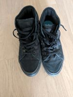 Neuwertige schwarze Converse Chucks Stiefel Gr 42.5 oder Männer Bielefeld - Bielefeld (Innenstadt) Vorschau