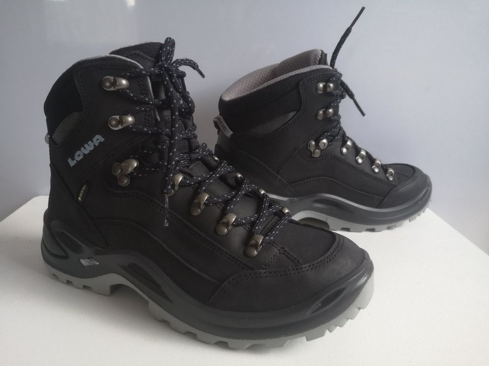 Damen Wander Schuhe Boots LOWA RENEGADE GTX Gr 39,5 schwarz Nubuk in Erkrath