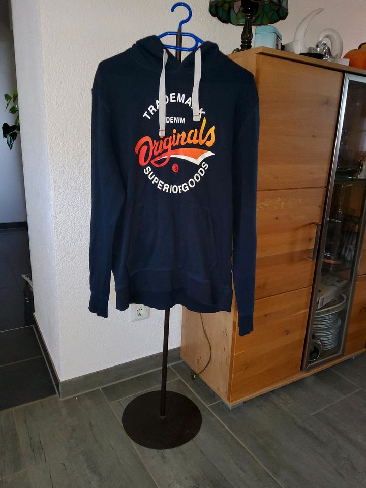 Hoodie Fabr. Jack&Jones dunkelblau Gr.L..guter Zustand.. in Merzig