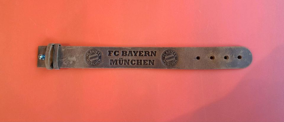 FC Bayern München/Lederarmband/Braun/kaum getragen in Außernzell