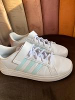 Sneaker/ Adidas weiß /rosa/mint Klettverschluss Größe 39 Hessen - Jesberg Vorschau