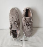 ZARA Damen Sneakers beige-grau taupe Samt Perlen Gr 39 Turnschuhe München - Schwabing-West Vorschau