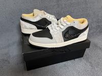 Air Jordan 1 Niedrig Perlen - Swoosh Größe 44 Hessen - Obertshausen Vorschau