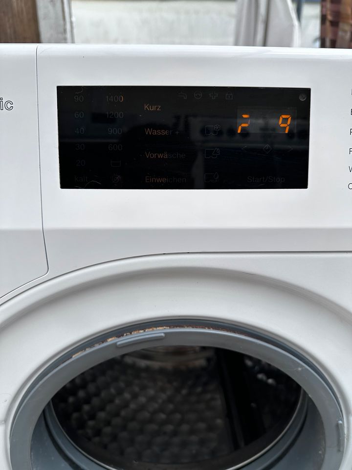 Miele Waschmaschine W1 in Dinslaken