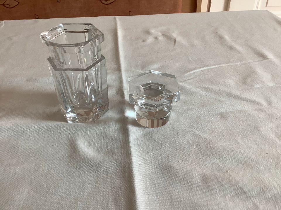 Parfümfläschchen aus schwerem Glas mit Stopfen ca 50 ml vintage in Bad Homburg