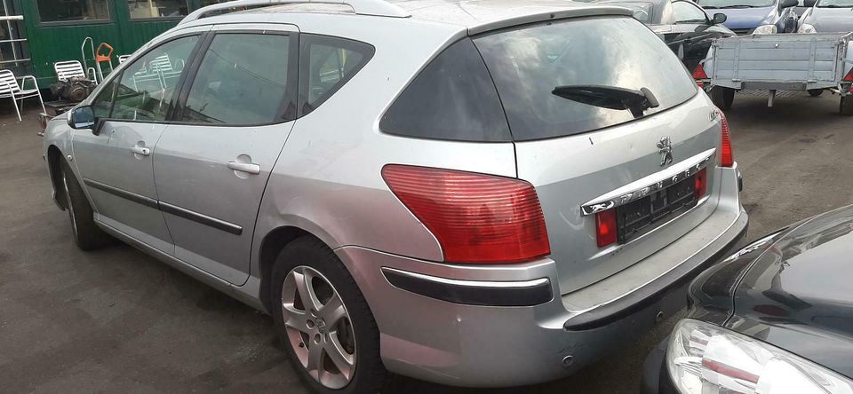 Peugeot  407 /2,0 diesel / 100 KW/ schlachtfest  Teile ab 10€ in Bremen