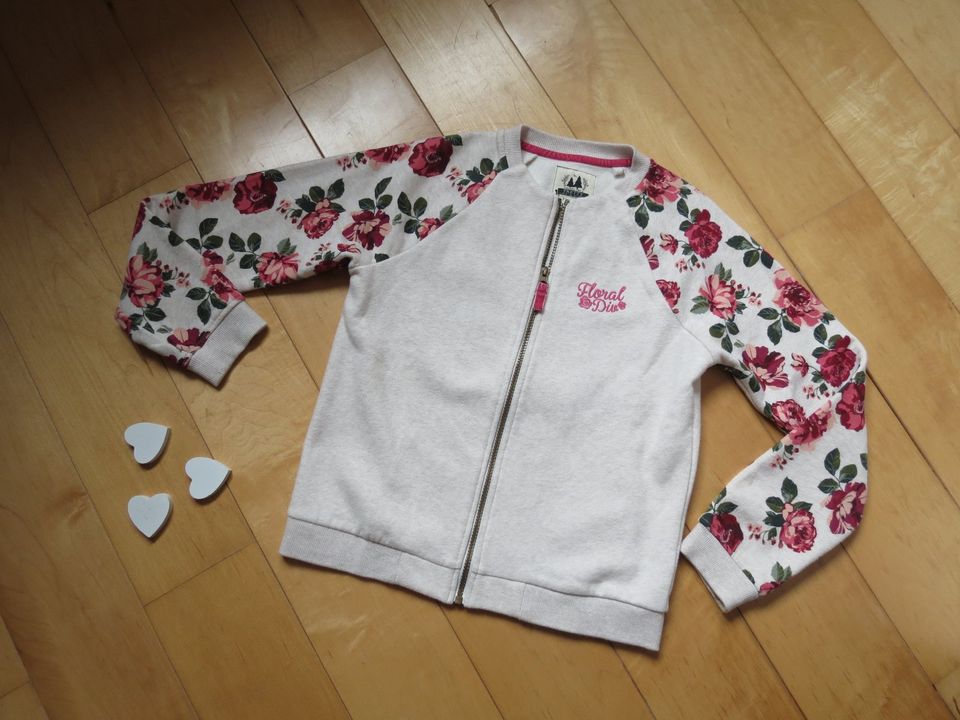 C&A Sweatshirt Weste mit IKKS Shirt Gr. 152 in Kleinblittersdorf