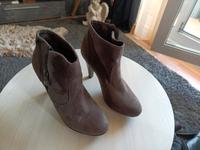 Stiefeletten S Oliver Gr 40 sehr guter Zustand Sachsen-Anhalt - Dessau-Roßlau Vorschau