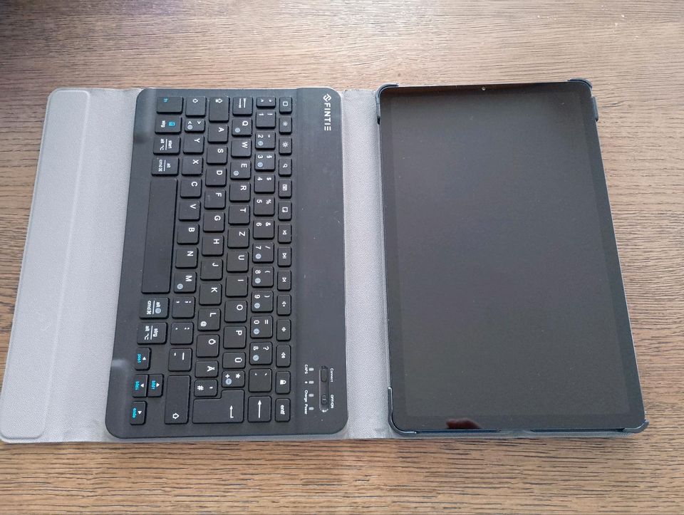 Samsung Galaxy Tab S6 2022 Lite (4G) Tablet mit Tastatur & Hülle! in Donaueschingen