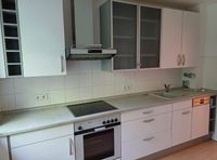 Weiße Einbauküche mit Elektronischen Geräten, schon abgebaut Niedersachsen - Oldenburg Vorschau