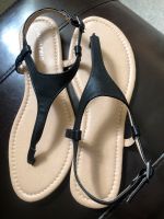 Sandalen* ANNA FIELD* Zehentrenner* schwarz* Gr. 38* NEU* Feldmoching-Hasenbergl - Feldmoching Vorschau