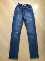 „Levi Strauss“ Jeans 501 Skinny, Gr. 12 (152), wie NEU Dresden - Bühlau/Weißer Hirsch Vorschau