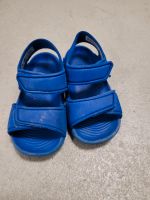 Adidas Badesandalen, Sandalen, Kinderschuhe, blau, US 6k/ FR 23 Hessen - Heppenheim (Bergstraße) Vorschau