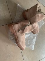 Stiefeletten neu beige mit Fell gr37/38 Nordrhein-Westfalen - Euskirchen Vorschau