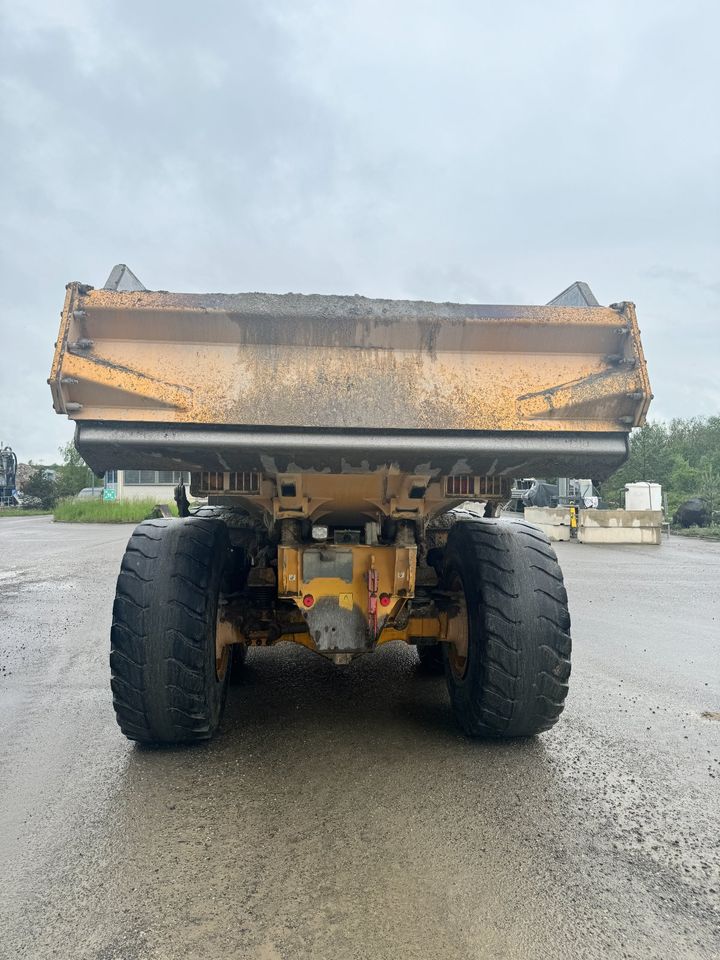 Volvo A 25 G Dumper 6x6 Bj. 2018, 11.300 Betr.std., Top Zustand!! in Warthausen