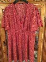 Damenkleid rot mit Muster von Shein curve, Größe 2XL Bayern - Bruckmühl Vorschau