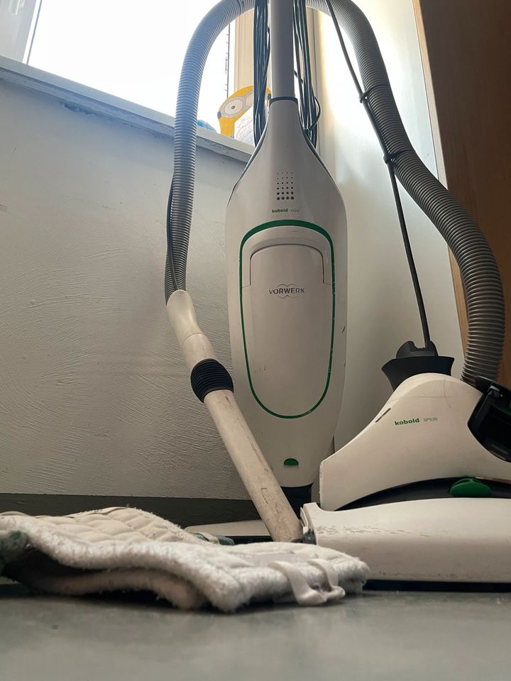 Vorwerk Staubsauger Kobold EB400 SP530 VK 200 in Belrieth