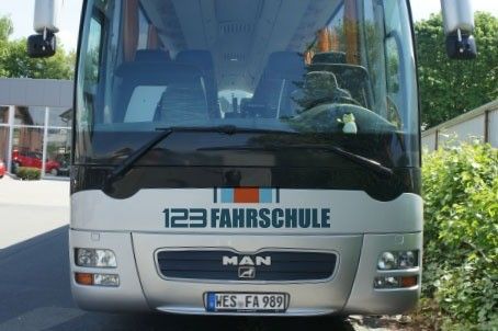 Busfahrer-Niederrhein-mit Führerschein D kostenlos+JOB in Dinslaken