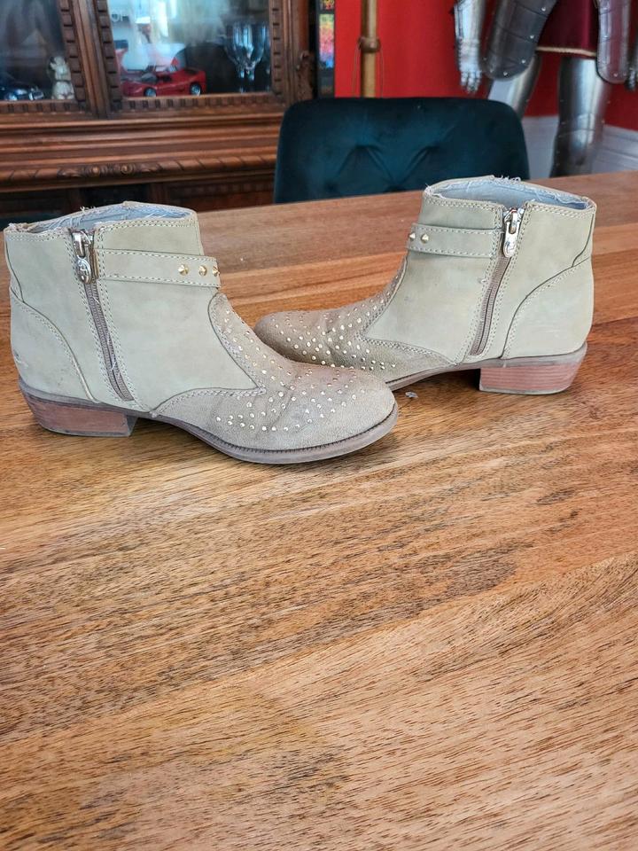 Schuhe Tom Tailor Stiefeletten beige gut erhalten in Baden-Baden