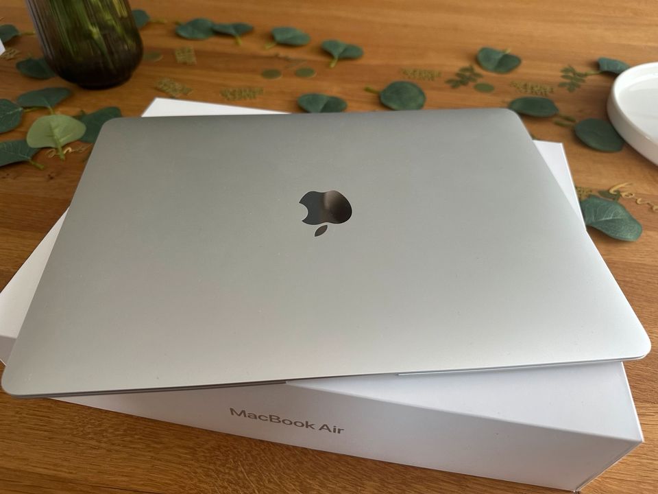 Apple MacBook Air M1 Wasserschaden 13“ 2021 256GB in Ludwigsburg