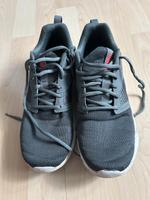 Puma Sneaker Turnschuhe Gr. 40,5 Berlin - Köpenick Vorschau