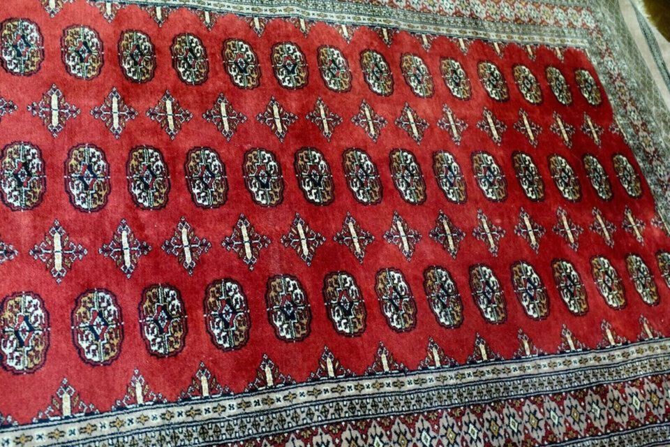 ORIENT TEPPICH 224 X 157 cm BUCHARA SUPER GUT SAFTIGE FARBE SAFT in Düsseldorf